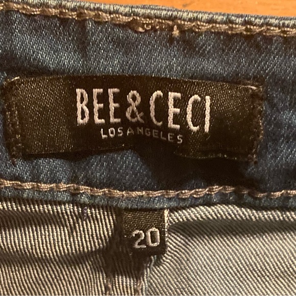 New & Ceci Los Angeles Blue Denim Distressed Ankle Jeans w/Embroidered Patches - Picture 7 of 16